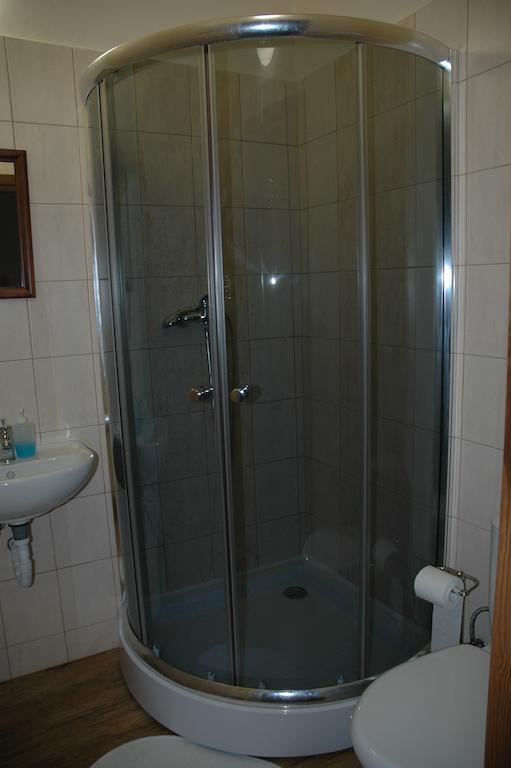 Hotel Mrazek Pardubice Ruang foto